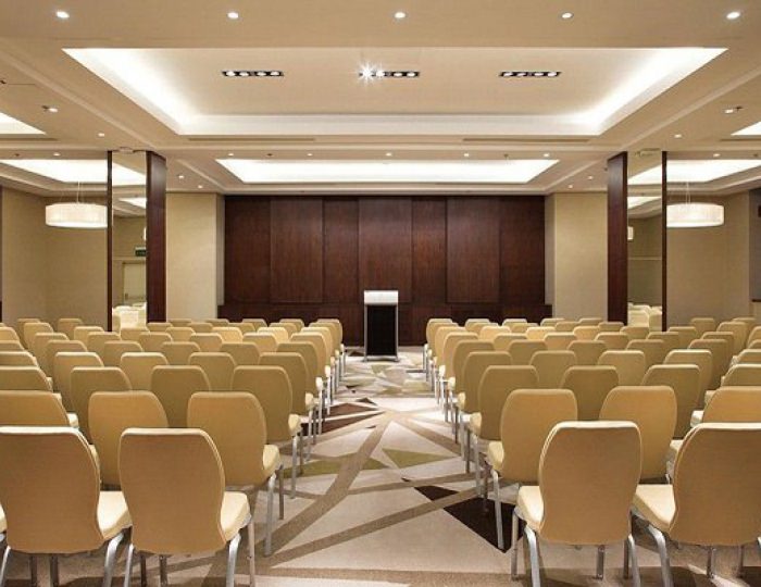 Конференц-зал «Карусель» - Отель Novotel Resort and Spa Krasnaya Polyana / Новотель Резорт и Спа Красная Поляна